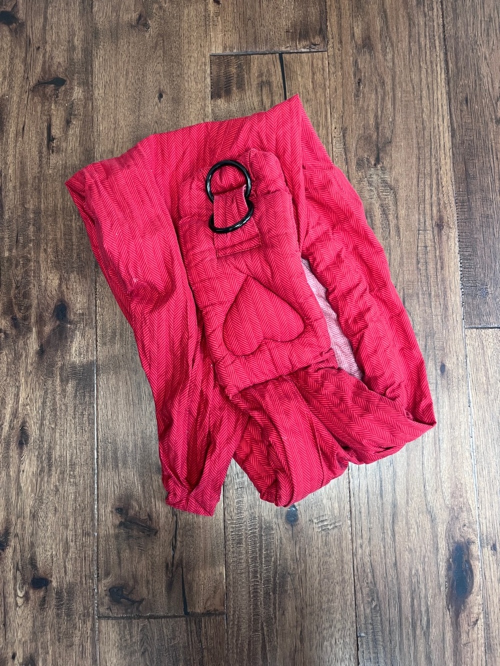 Heart2Heart Lightly Padded Ring Sling Red
